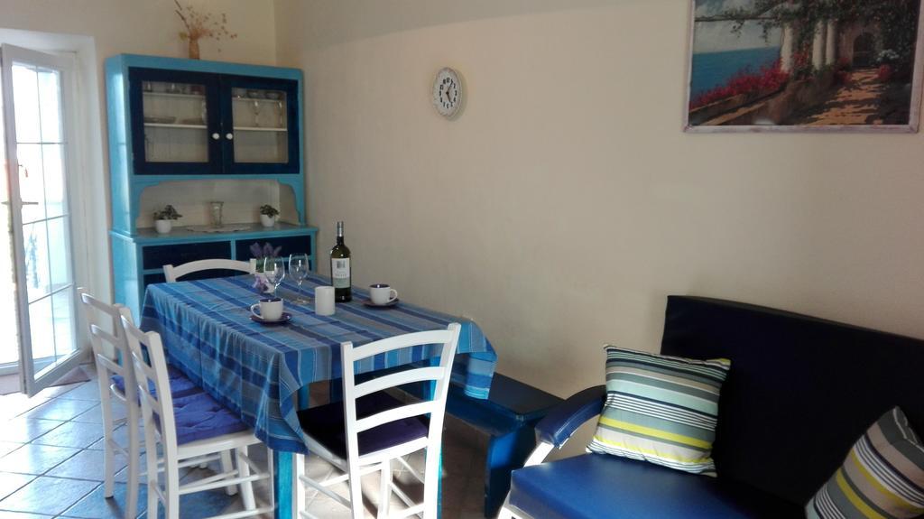 Apartment Deni Lumbarda Esterno foto